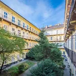 Venus Apartments - King Street I